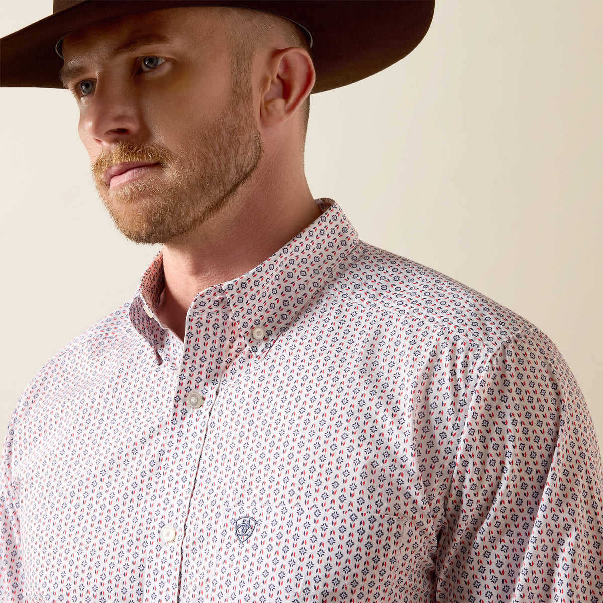 Brad Fitted Shirt - US 9480