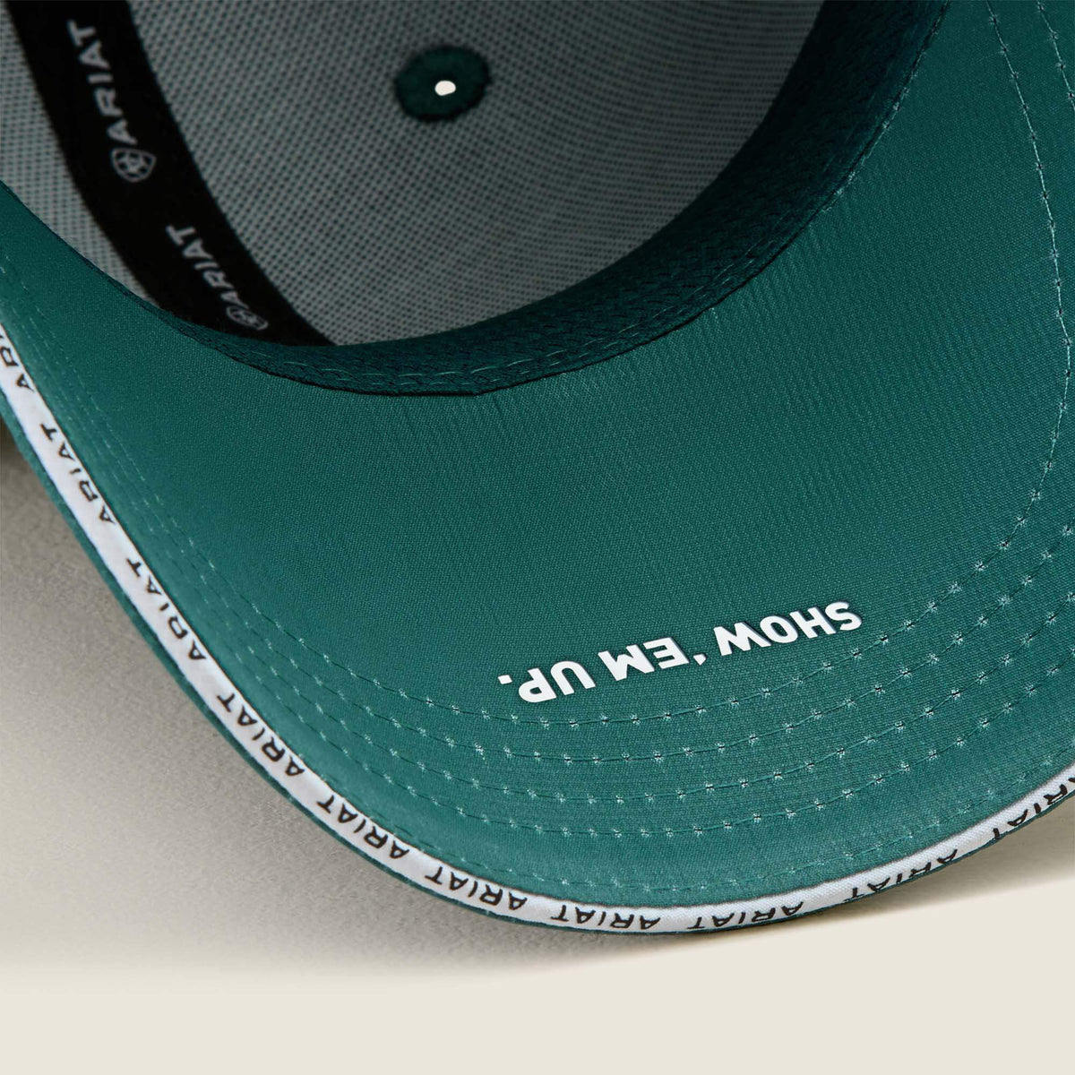 Sterling Cap - US 7200
