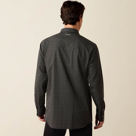 Wrinkle Free Braven Fitted Snap Shirt - US 6152
