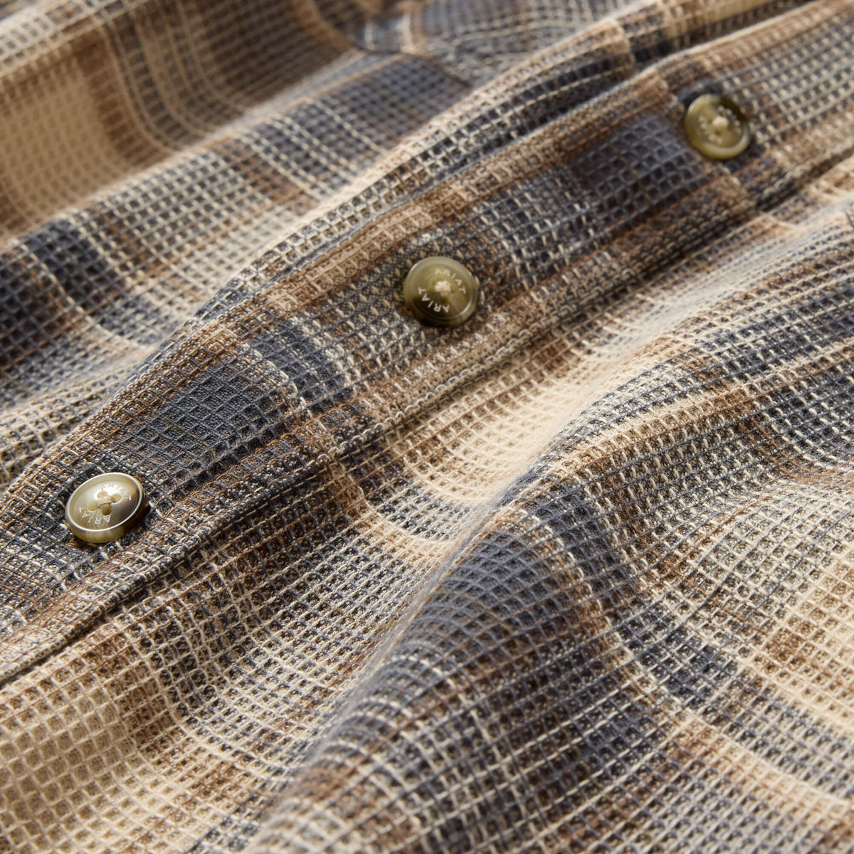 Retro Waffle Button Down Fitted Shirt - US 8945