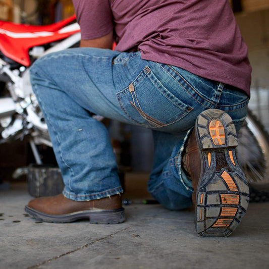 M4 Relaxed Scoundrel Boot Cut Jean - US 6375