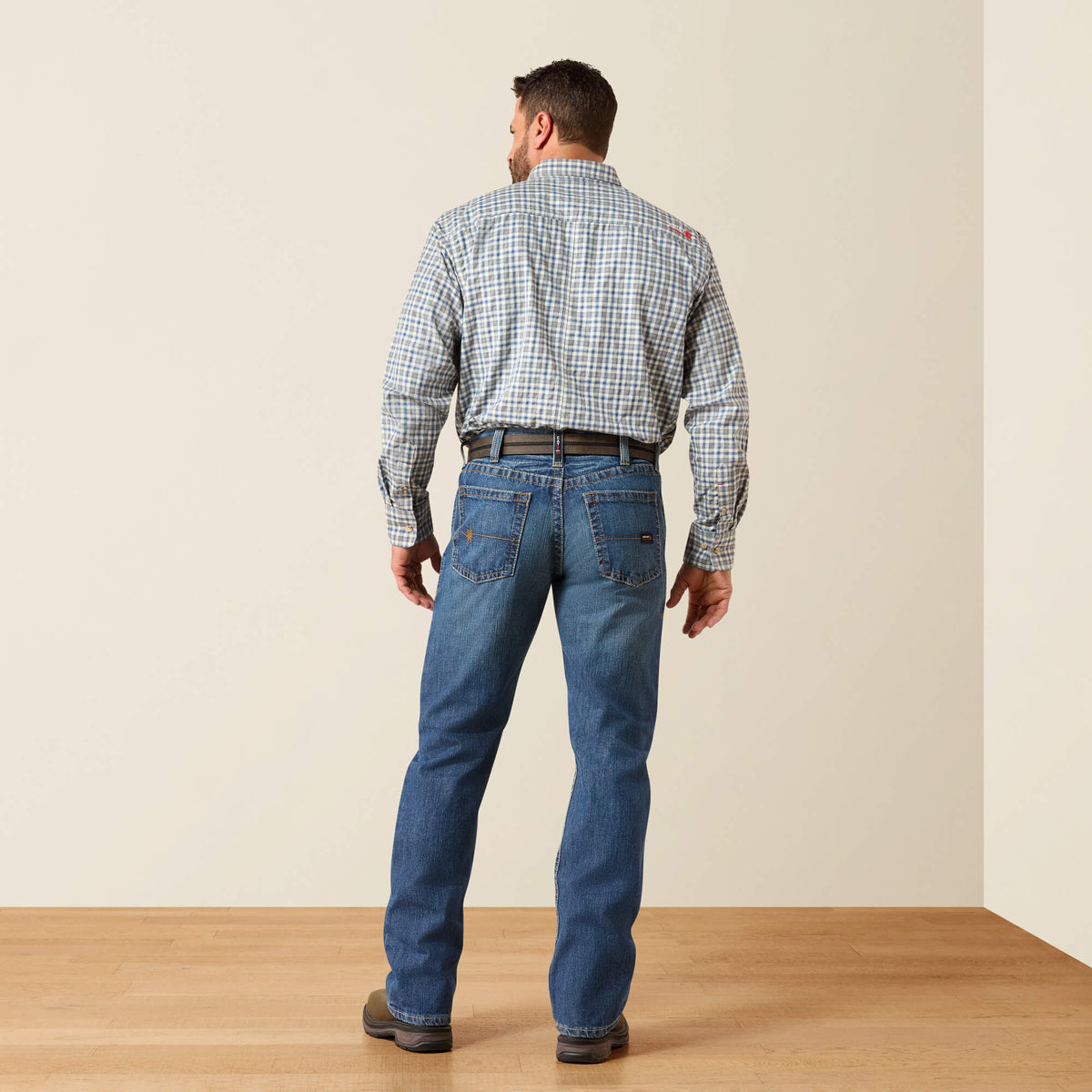 FR M4 Relaxed Basic Boot Cut Jean - US 9138