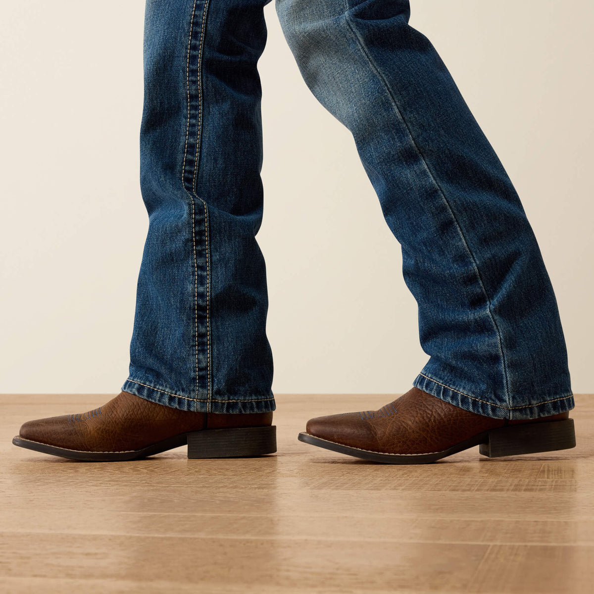 B4 Relaxed Boundary Boot Cut Jean - US 3618