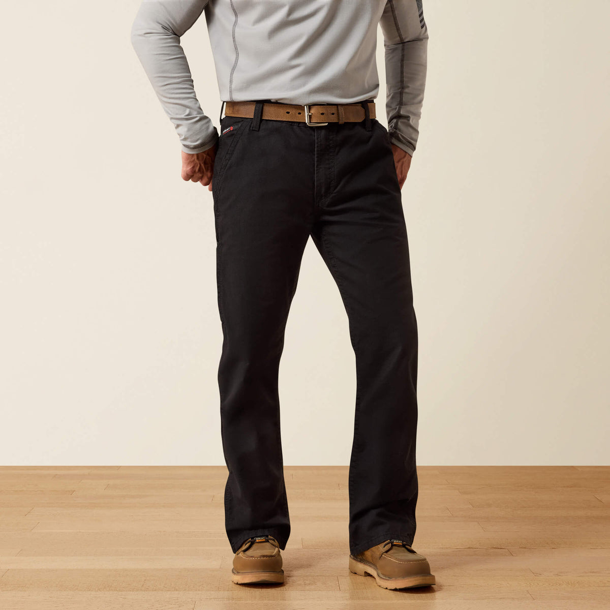 FR M4 Relaxed Workhorse Boot Cut Pant - US 4499