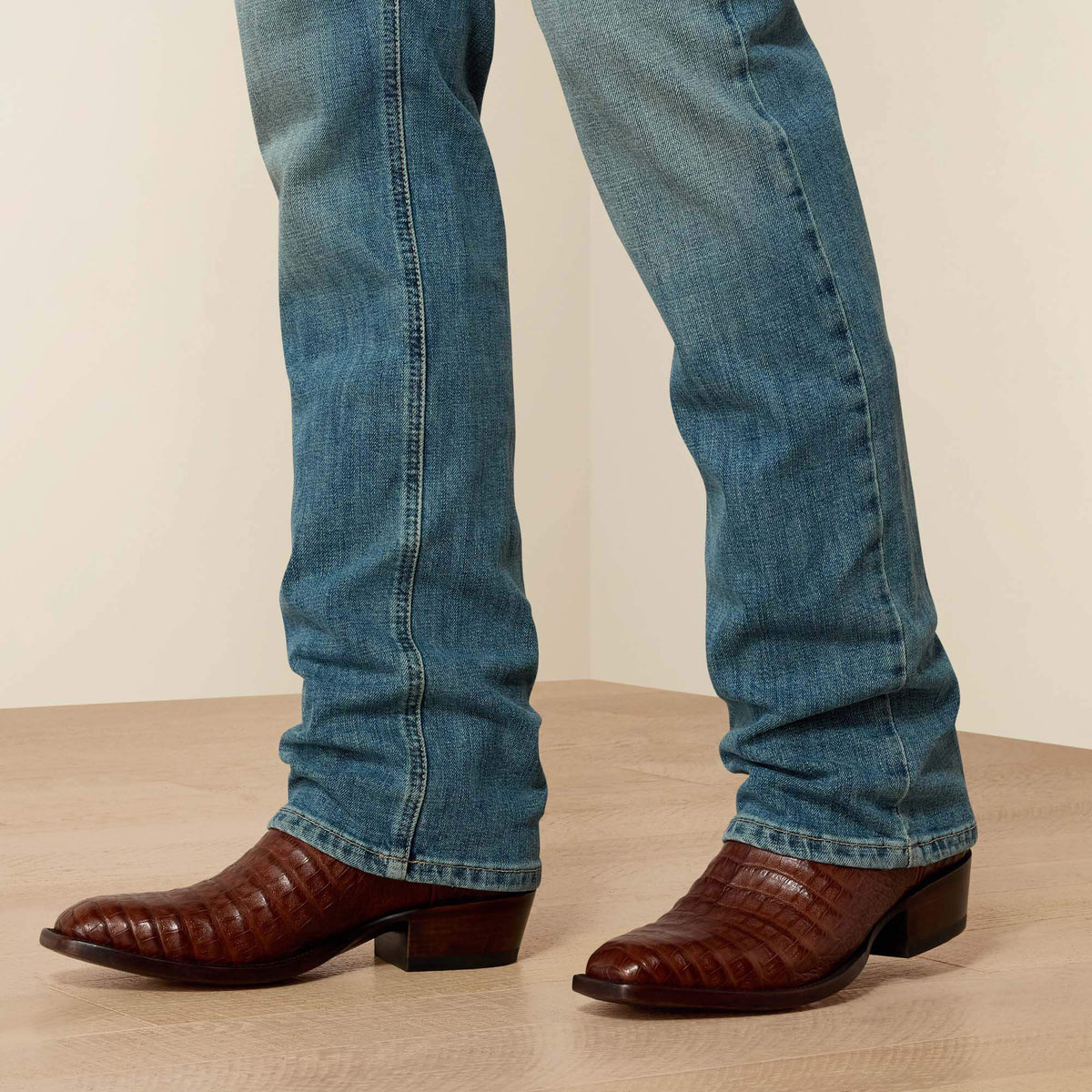 M4 Stretch Legacy Stackable Straight Leg Jean - US 0781