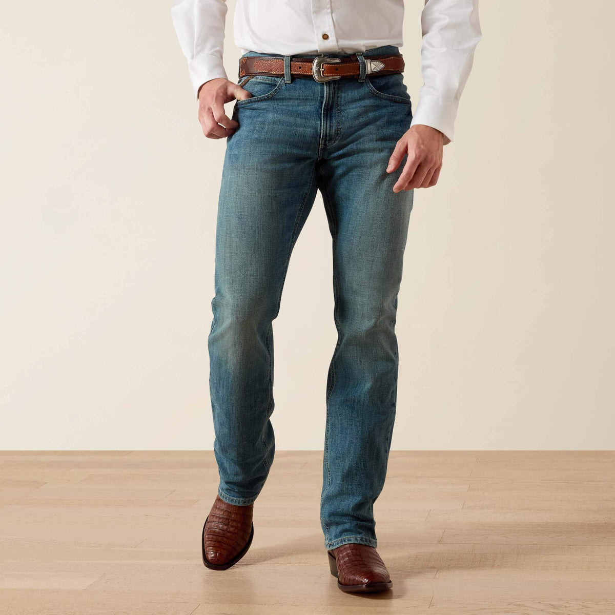 M4 Stretch Legacy Stackable Straight Leg Jean - US 0781