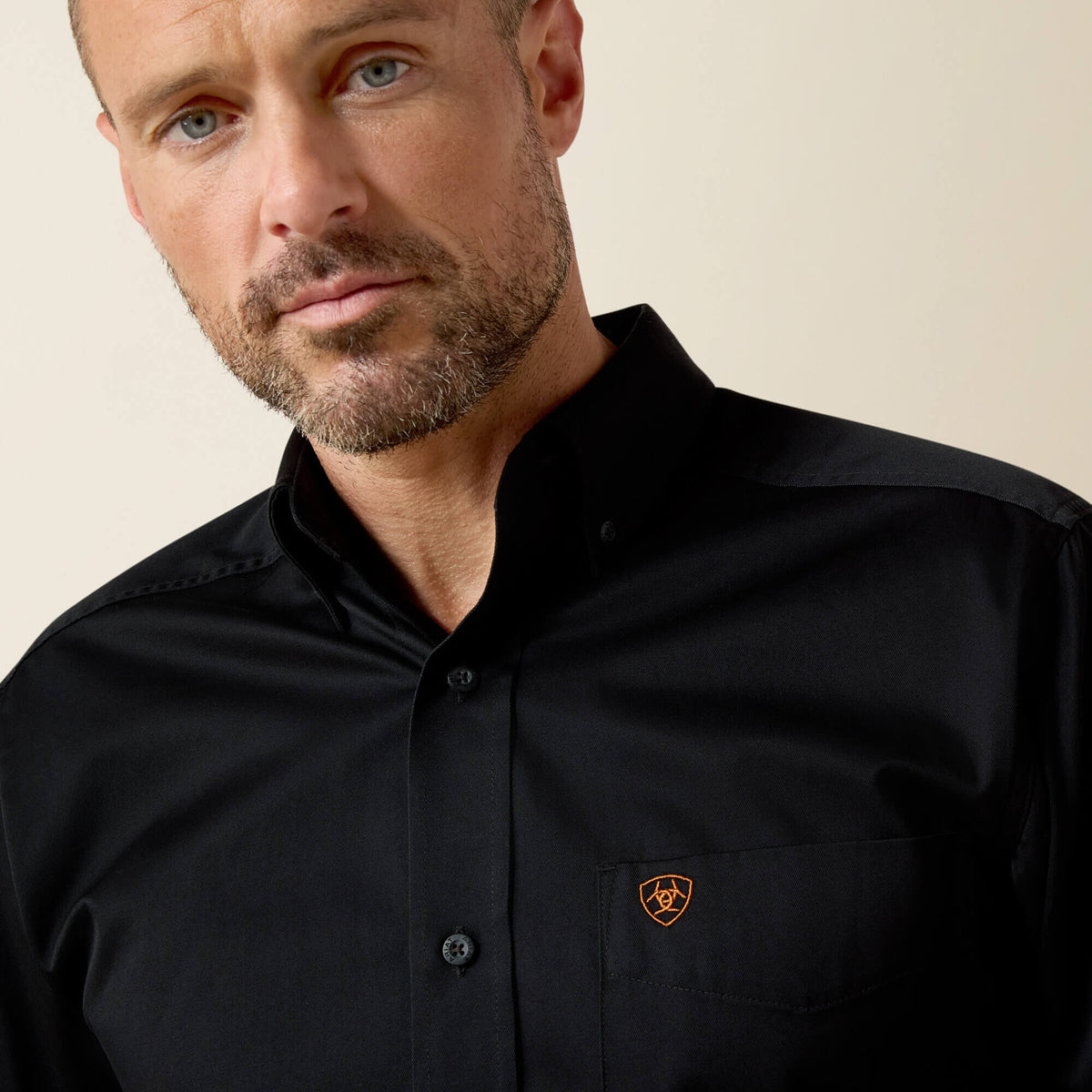 Solid Twill Fitted Shirt - US 5766