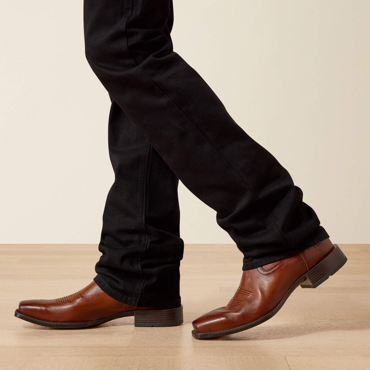 M7 Slim Legacy Straight Jean - US 8179
