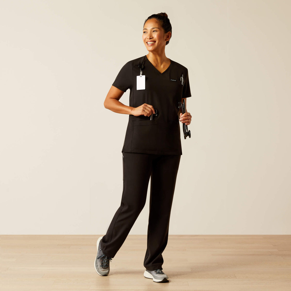 Clara 6 Pocket Scrub Top - US 1573