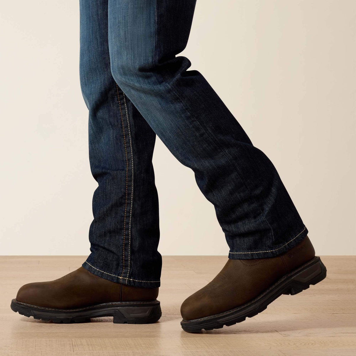 FR M5 Straight DuraLight Stretch Basic Straight Leg Jean - US 3555