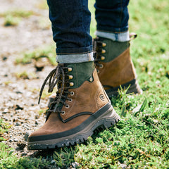 OILY DISTRESSED BROWN