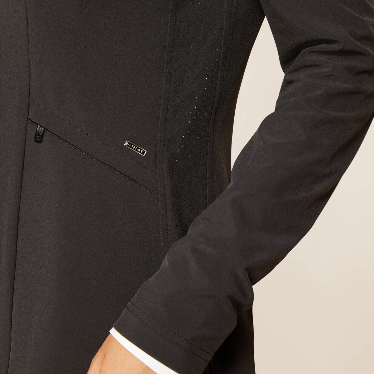 Artico 2.0 Show Coat - US 8350