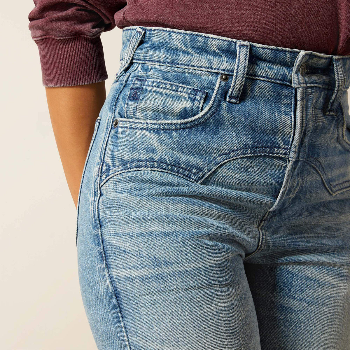 Ultra High Rise Cheyenne Yoke Tomboy Straight Leg Jean - US 0455