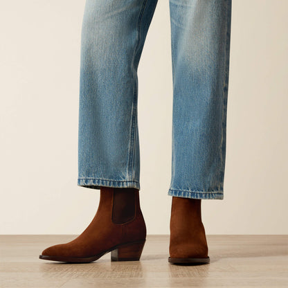 Ultra High Rise Cheyenne Yoke Tomboy Straight Leg Jean - US 0455