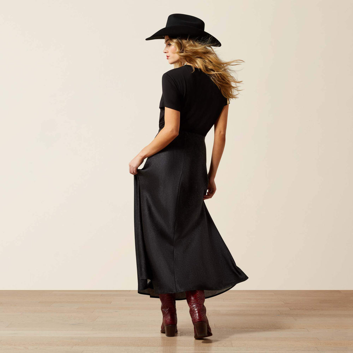 Athena Skirt - US 2979