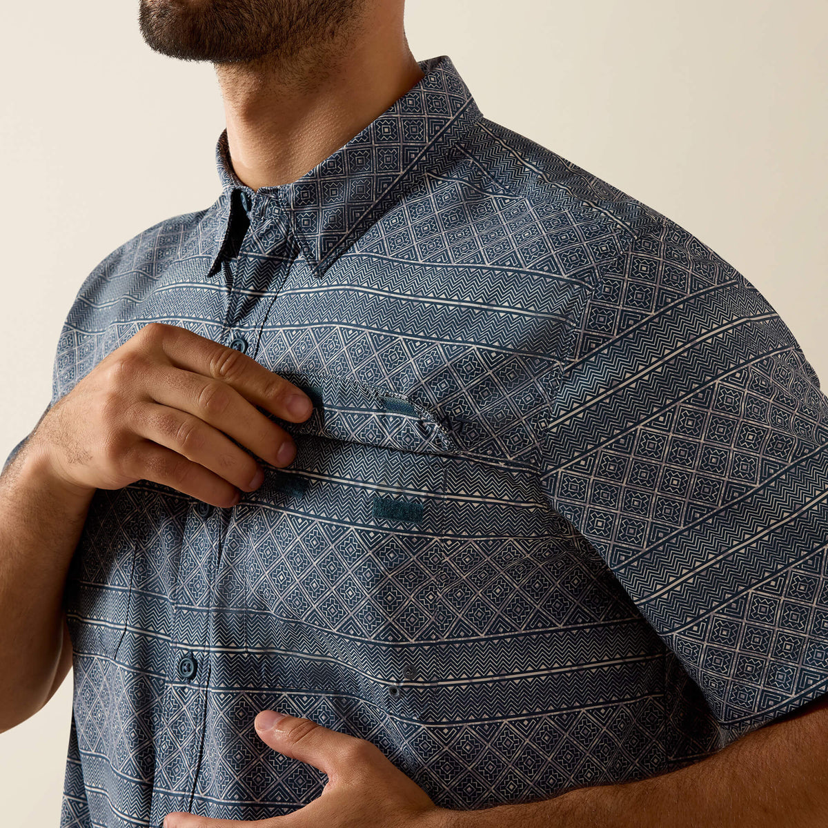 Printed VentTEK Outbound Fitted Shirt - US 4698