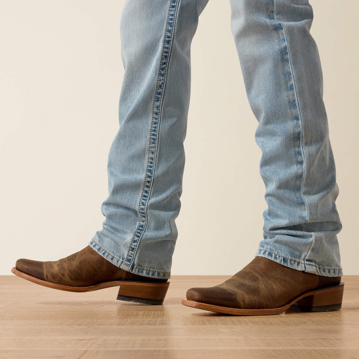 M7 Slim Jackson Straight Leg Jeans - US 6062