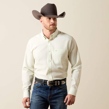 Wrinkle Free Solid Fitted Shirt - US 1253