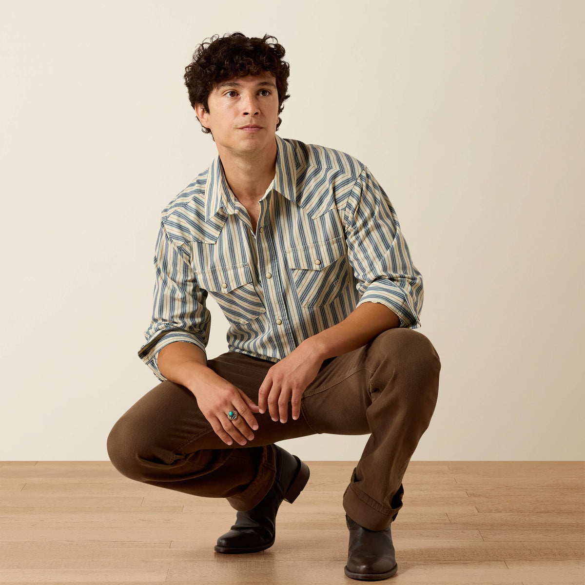 Retro Hart Fitted Snap Shirt - US 7734