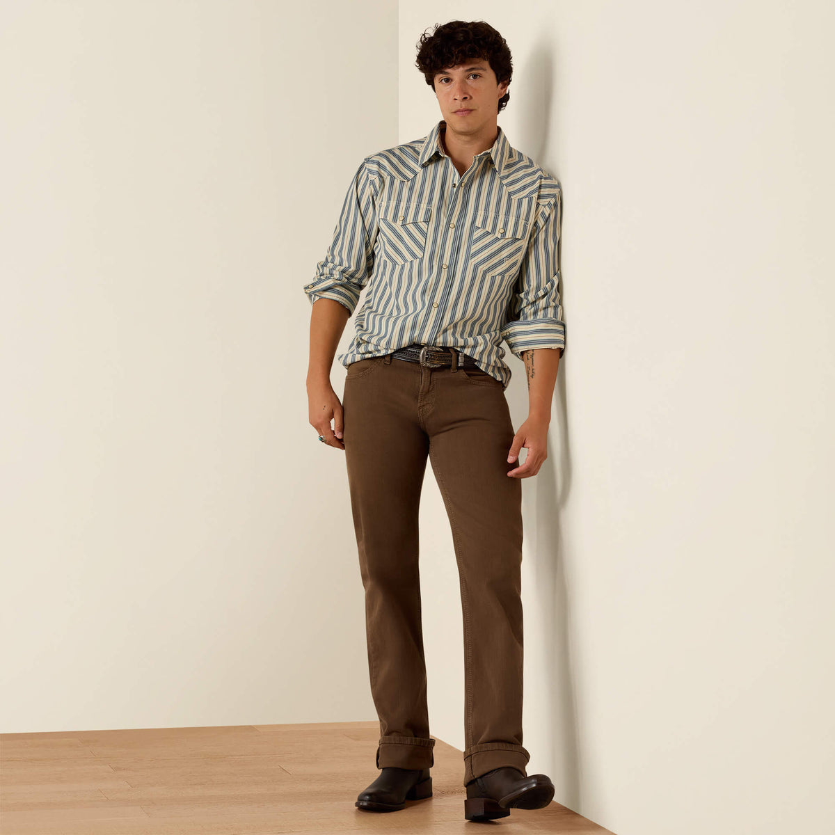 Retro Hart Fitted Snap Shirt - US 7734