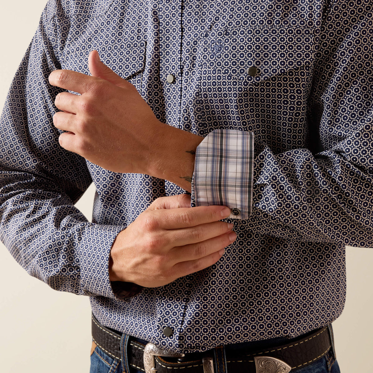 Wrinkle Free Dennis Fitted Snap Shirt - US 4104