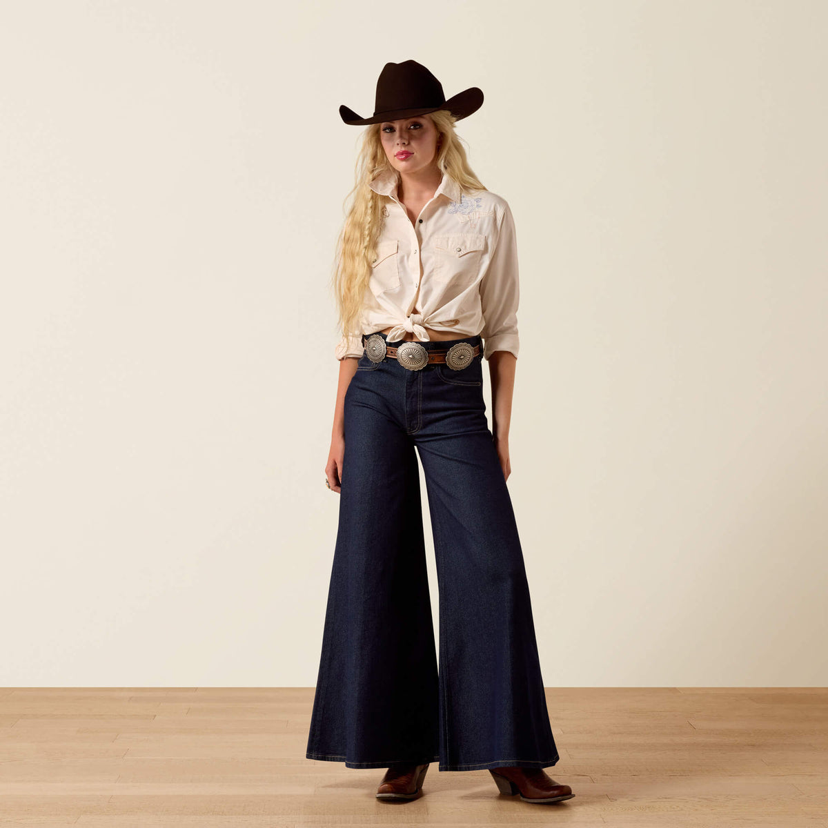 Ashville Embroidered Snap Shirt - US 5727