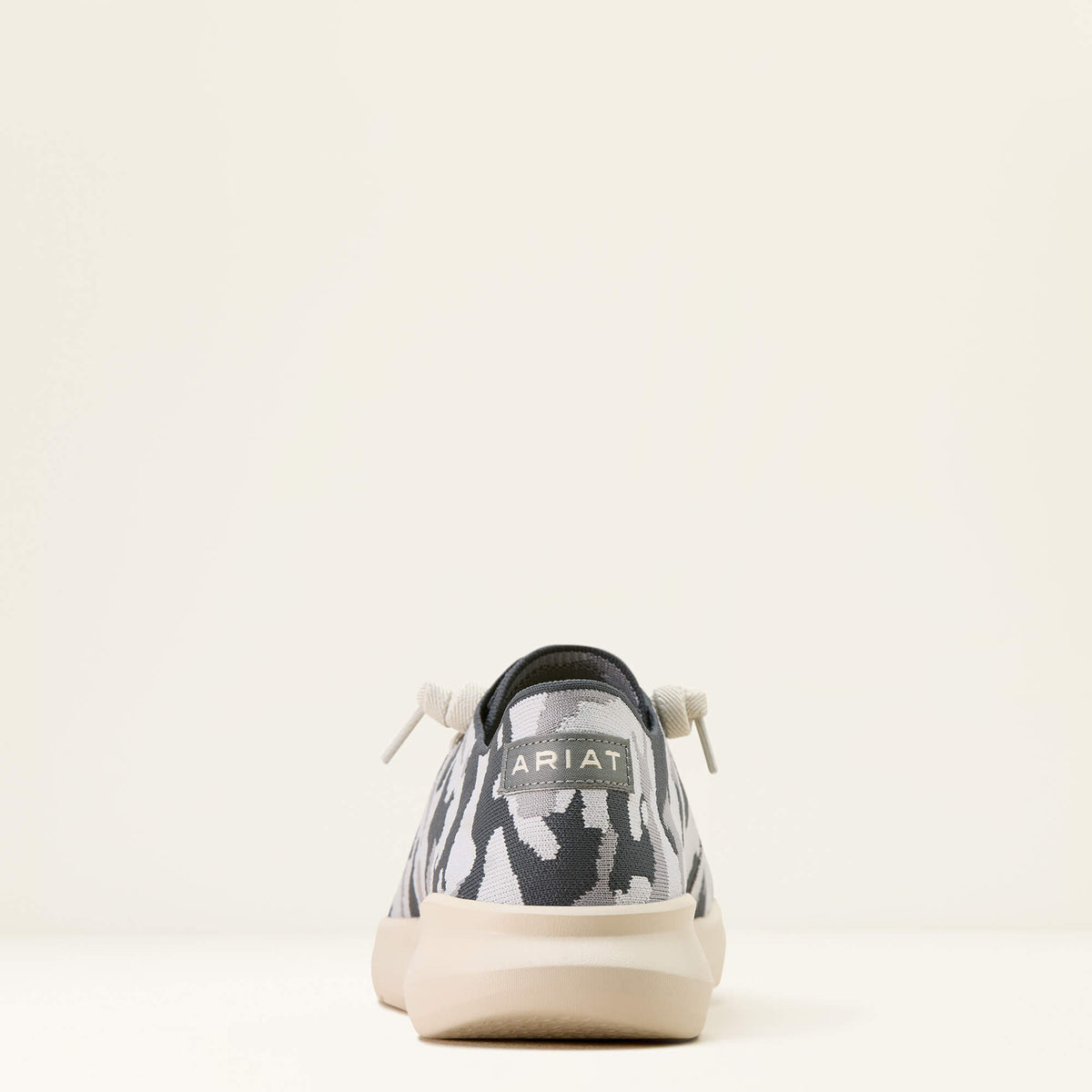 Hilo Shoe - US 7290
