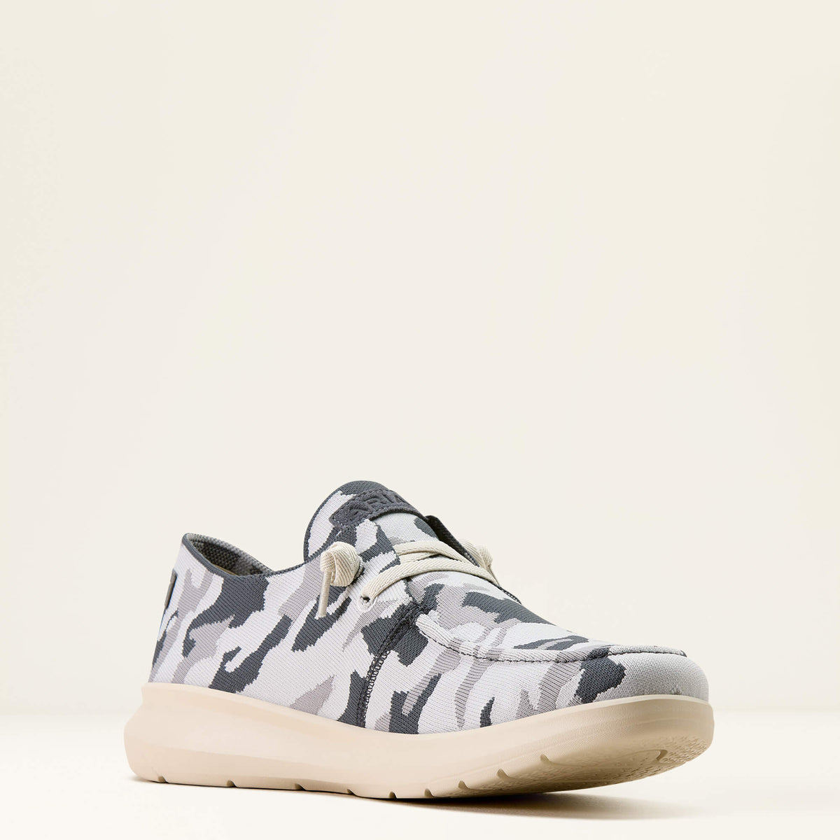 Hilo Shoe - US 7290