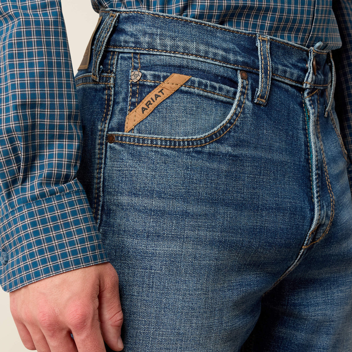 M7 Slim Garth Classic Rise Straight Leg Jeans - US 4987