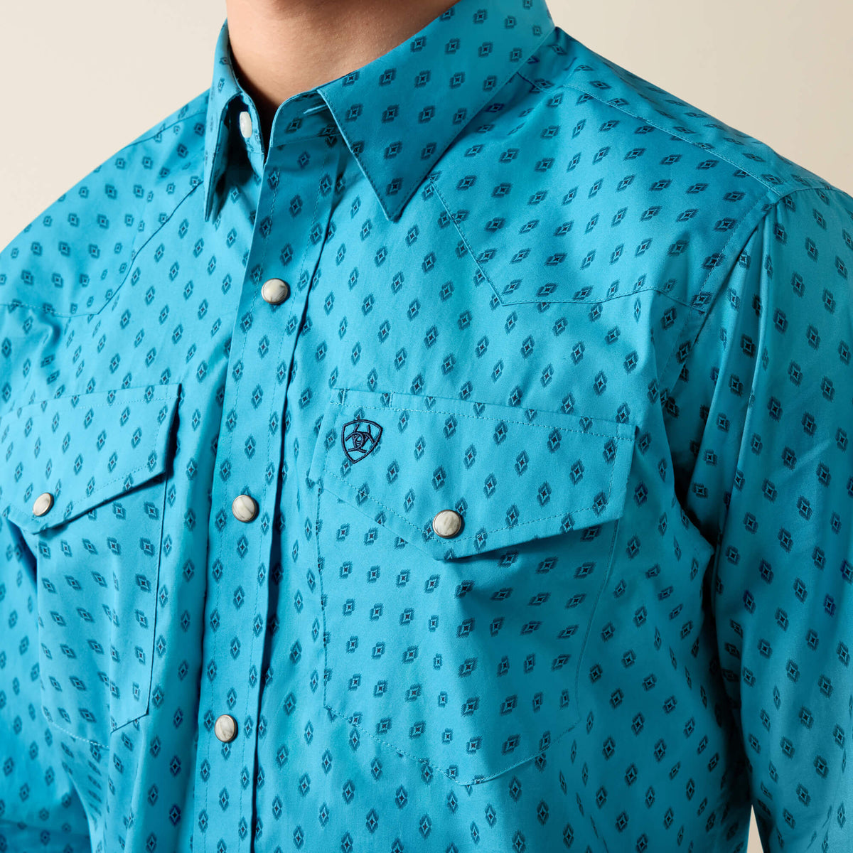 Clovis Fitted Snap Shirt - US 8189
