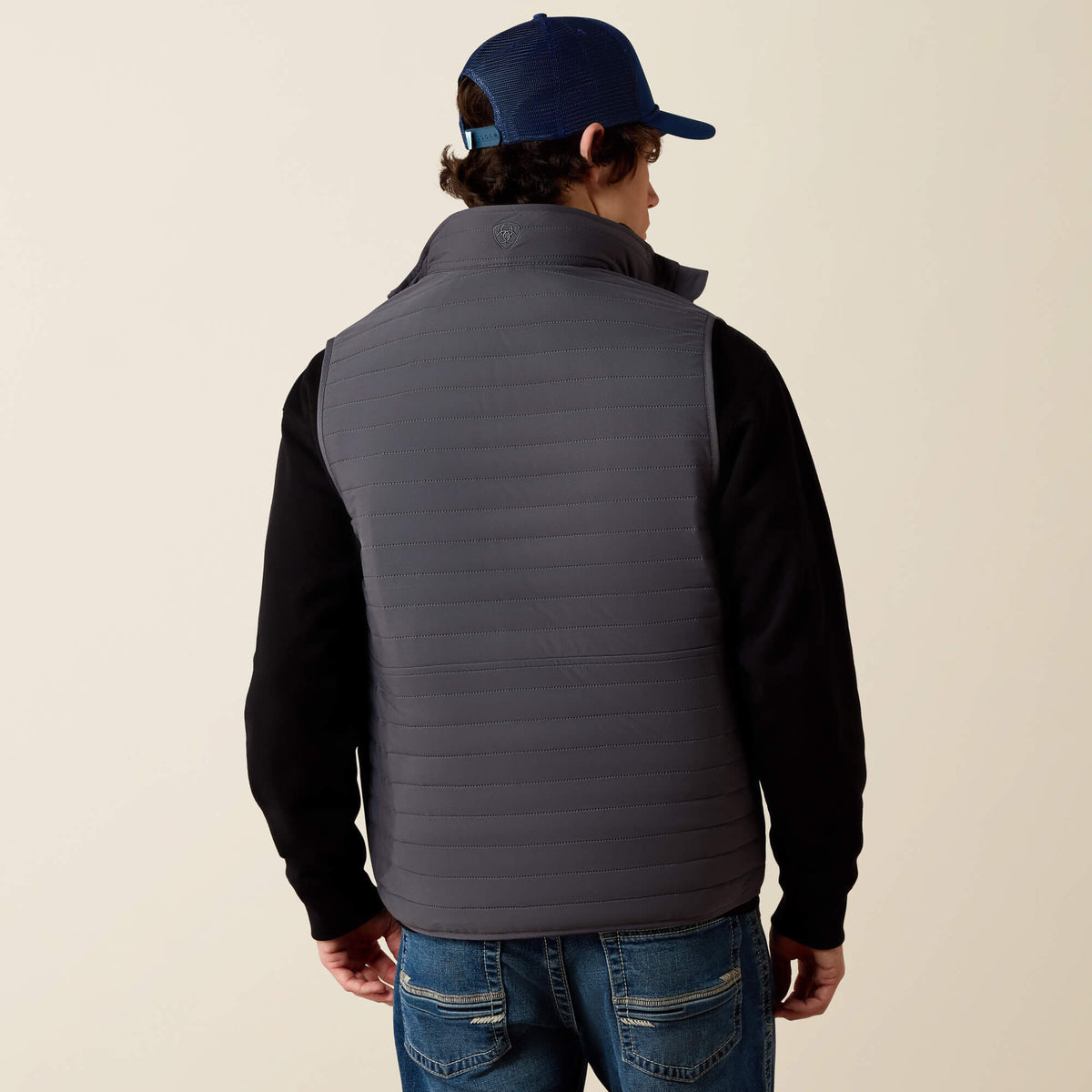 Wylie Vest - US 4773