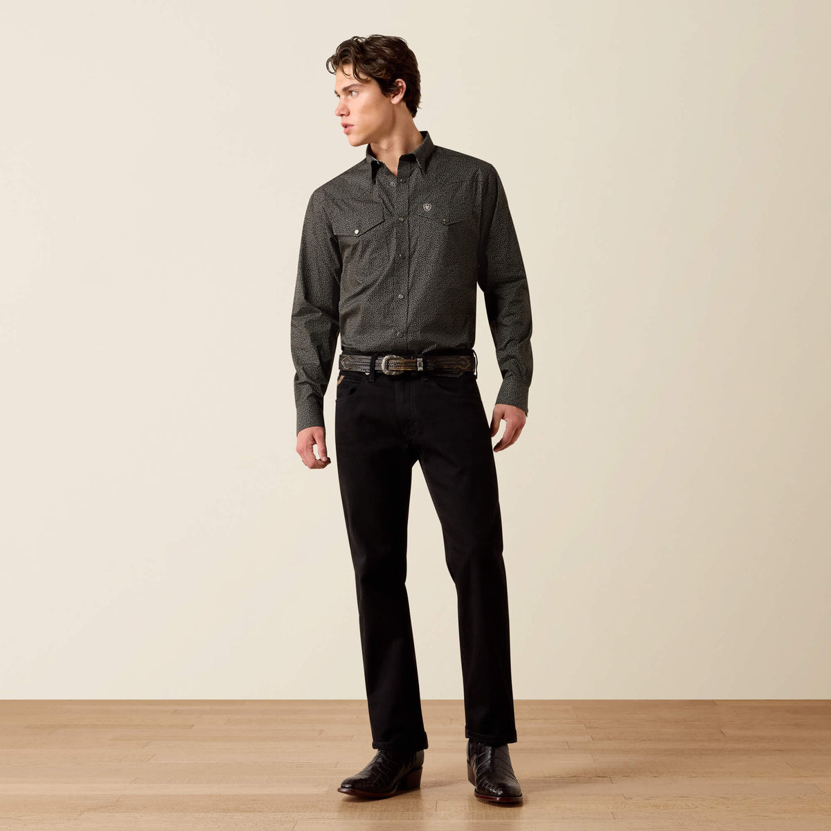Wrinkle Free Braven Fitted Snap Shirt - US 6152