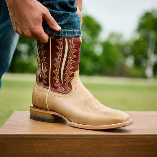 Gage Wide Square Toe Cowboy Boot - US 5963