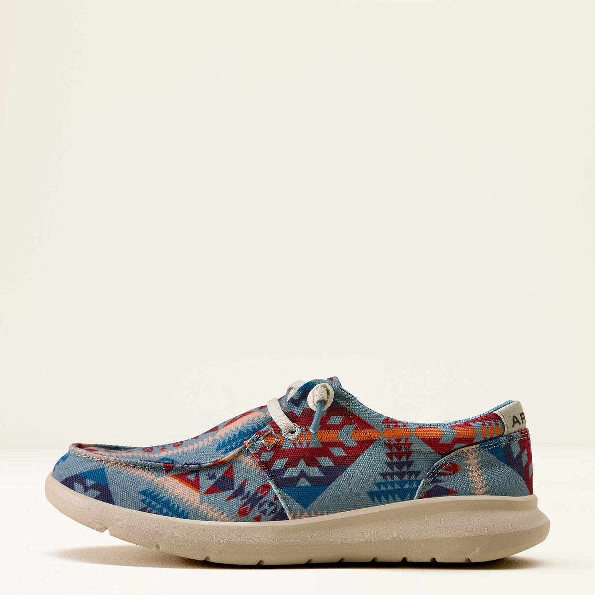 Hilo Shoe - US 6426