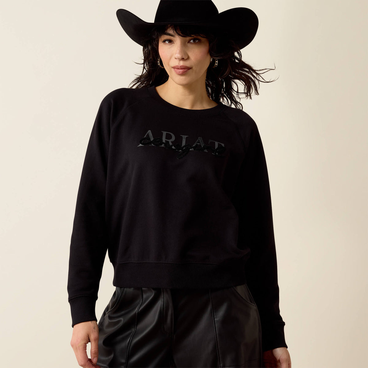 Essential Crew Sweatshirt - US 4568